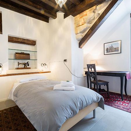 Апартаменты Ve.N.I.Ce Cera Casa Santo Stefano Венеция Экстерьер фото